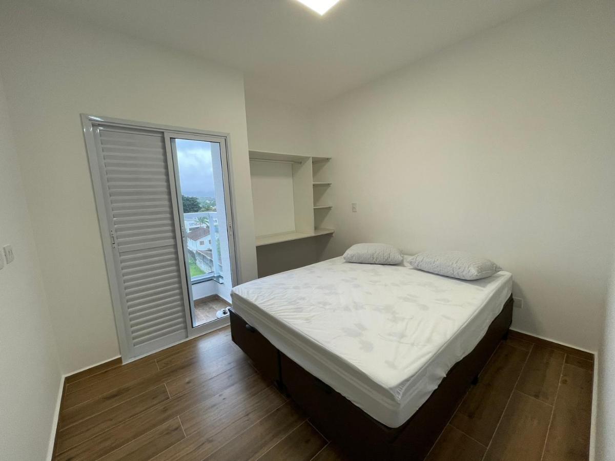 Apartamento Com Piscina No Centro Ubatuba Exterior foto