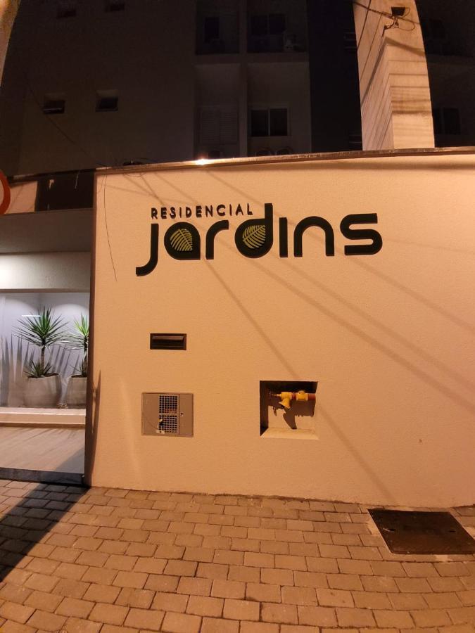 Apartamento Com Piscina No Centro Ubatuba Exterior foto