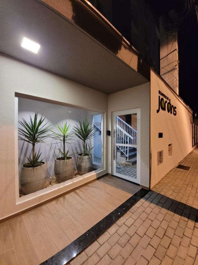 Apartamento Com Piscina No Centro Ubatuba Exterior foto